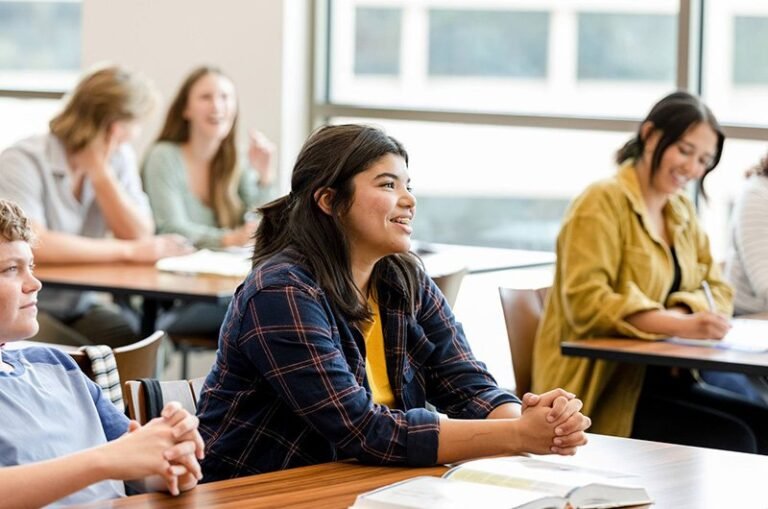 How to Foster a Growth Mindset in Students: Strategies, Benefits, and Challenges