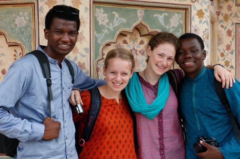 Cultural Immersion: Connecting with Locals on Your Travels