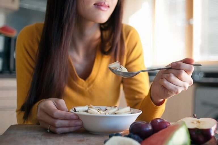 Nutrition Myths Debunked: Separating Fact from Fiction